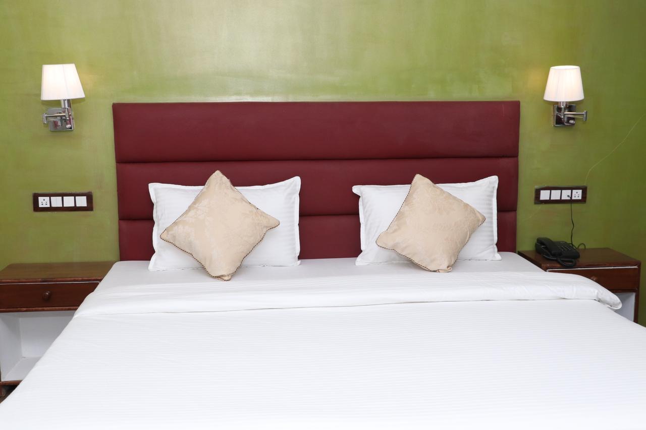 Hotel Green Tara Manāli Buitenkant foto