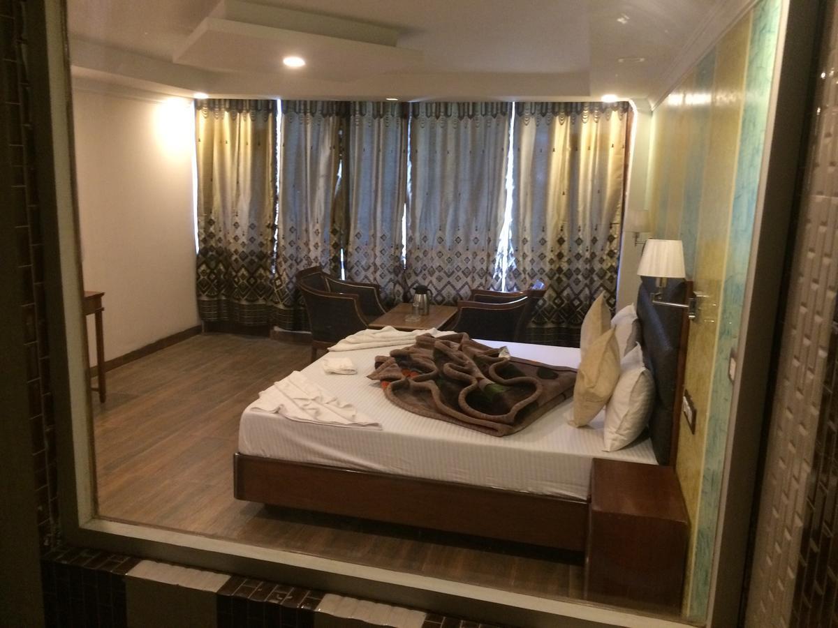 Hotel Green Tara Manāli Buitenkant foto