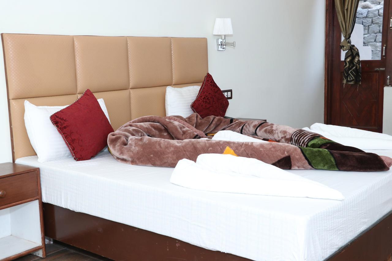 Hotel Green Tara Manāli Buitenkant foto