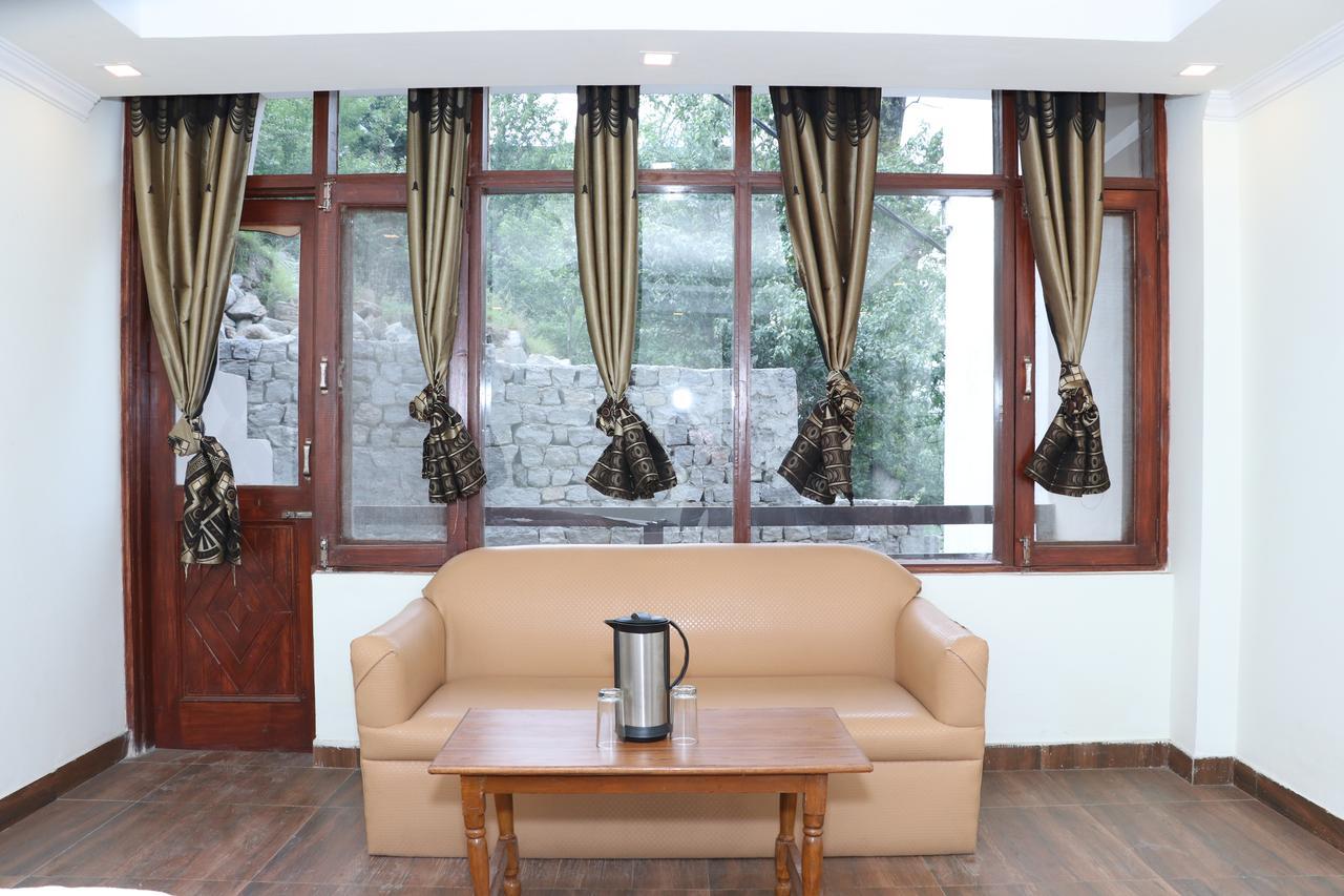 Hotel Green Tara Manāli Buitenkant foto