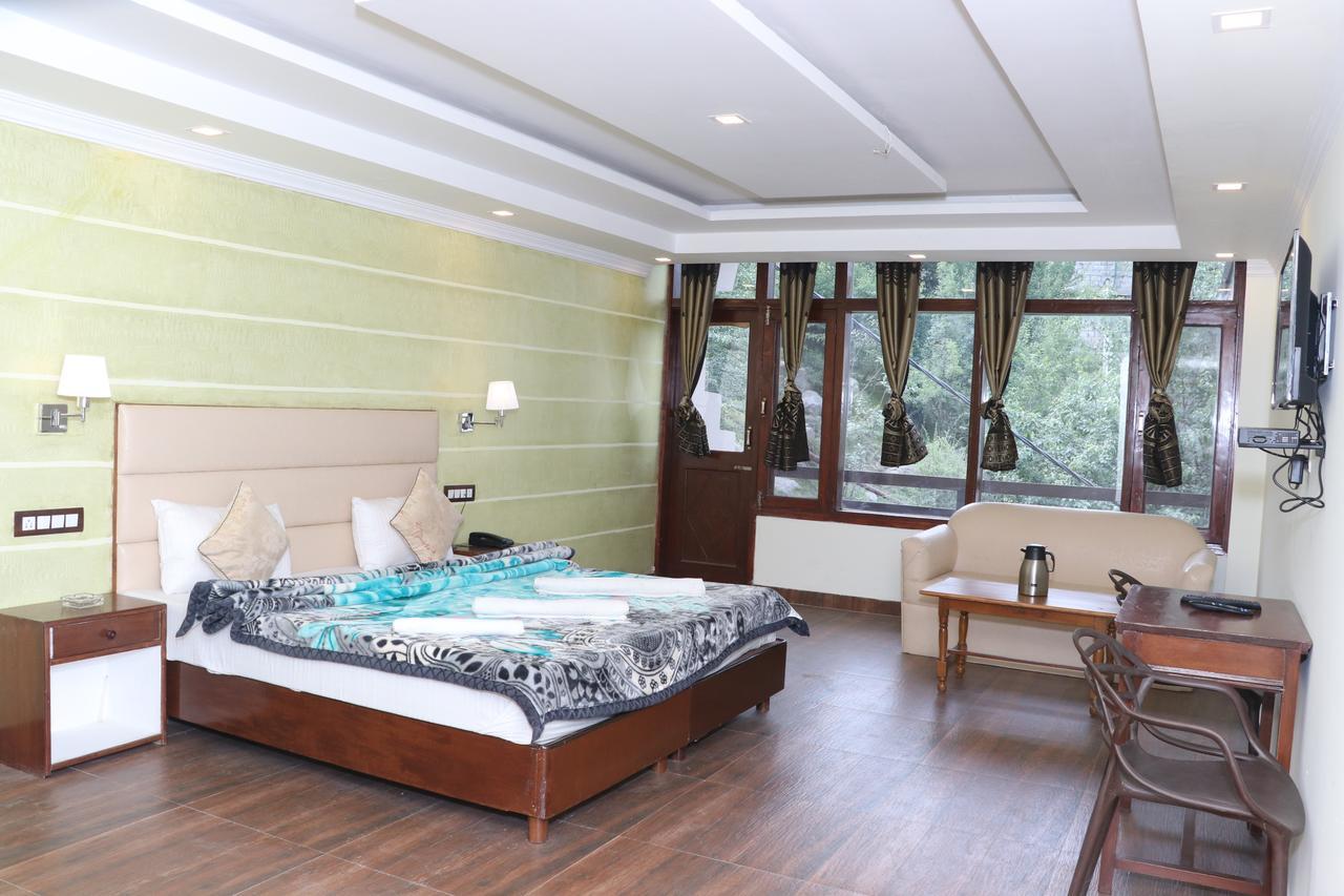 Hotel Green Tara Manāli Buitenkant foto